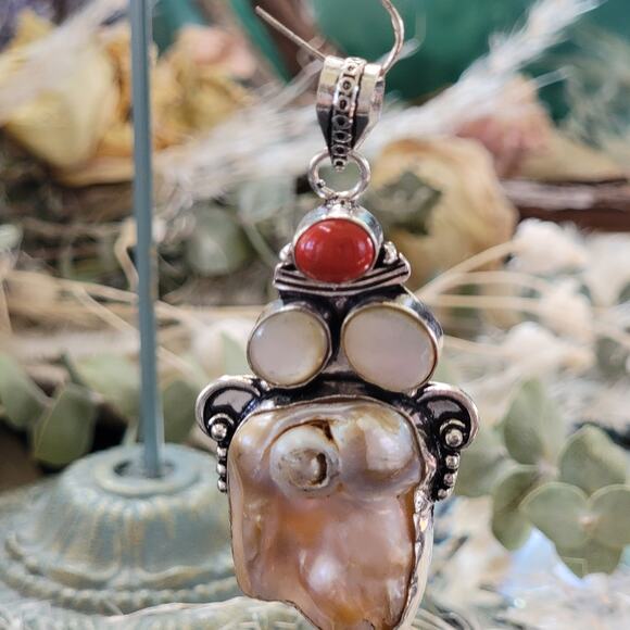 Baroque Pearl & Red Jasper Sterling Silver Pendant Necklace - Timeless Elegance - Picture 3 of 10